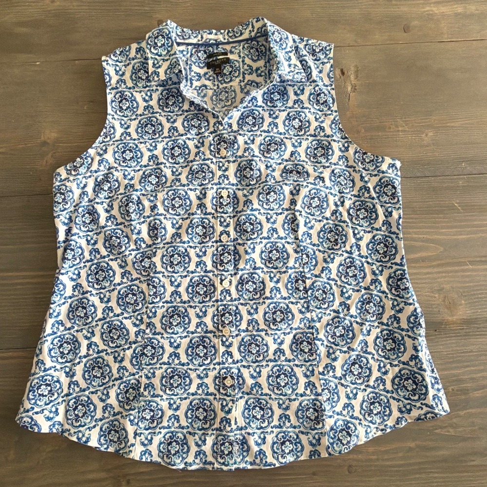 Talbots Blue White Medallion Sleeveless Collared Button Top Women's Size 16P
